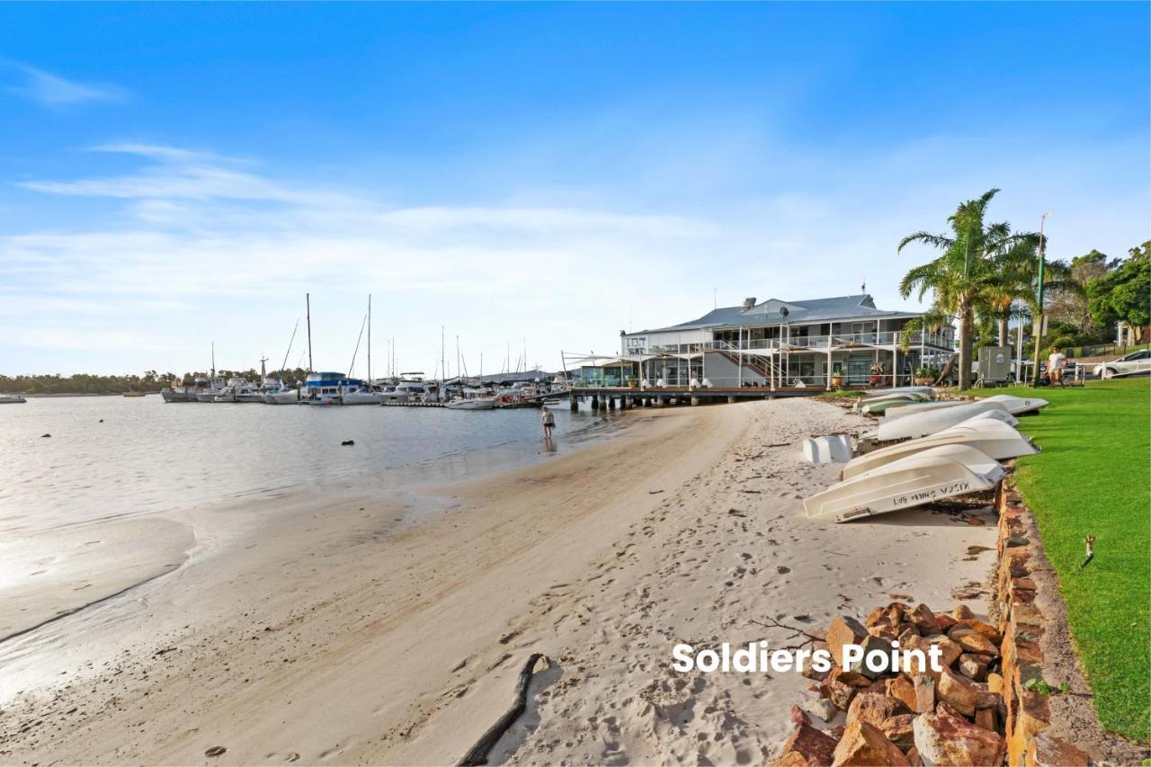 The Oasis At One Mile Beach Aparthotel Nelson Bay Exterior photo