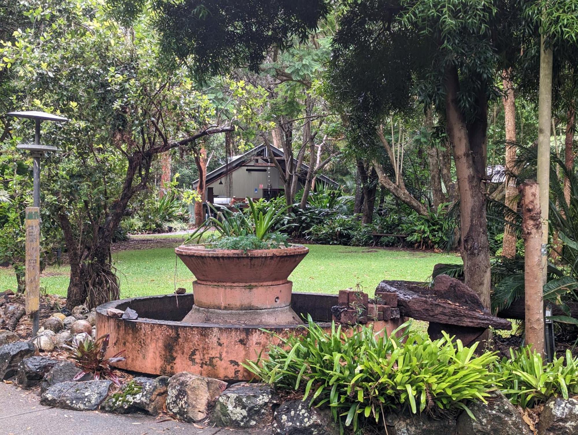 The Oasis At One Mile Beach Aparthotel Nelson Bay Exterior photo