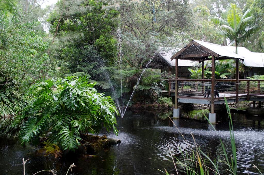 The Oasis At One Mile Beach Aparthotel Nelson Bay Exterior photo